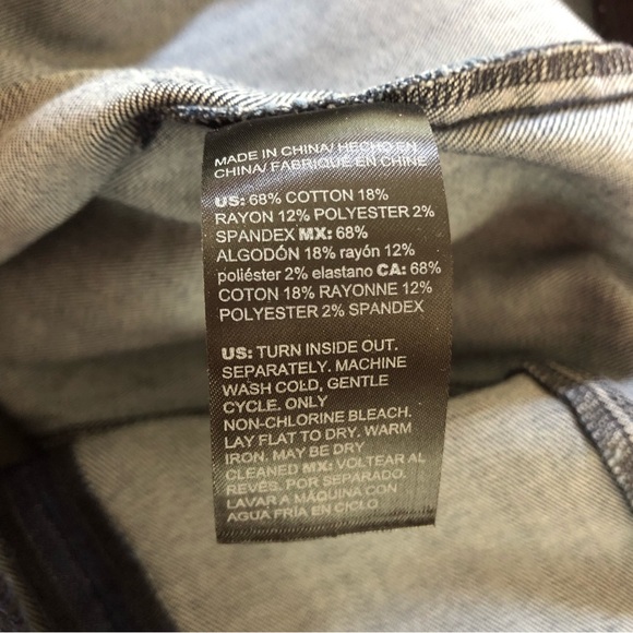 ⭐️NEW⭐️White House Black Market (WHBM) Sleeveless Denim Dress - Picture 12 of 12